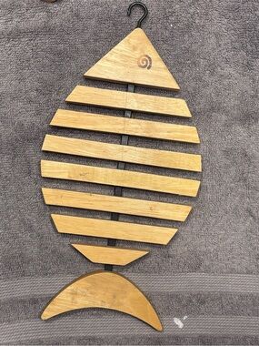 Vintage Via Natural Wood Fish Bone Slat Trivet Decor Wall Hanging 11" X 5.75"